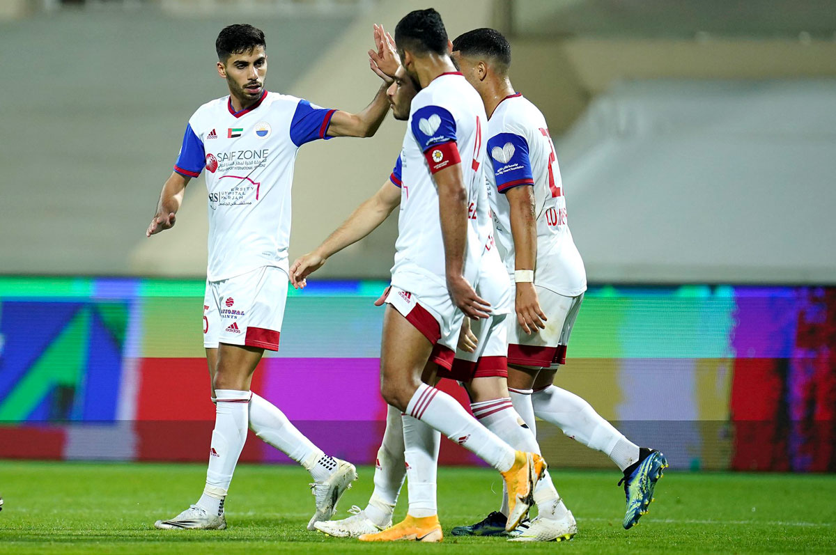 فرحة لاعبي الشارقة بعد الفوز من حسابه على تويتر