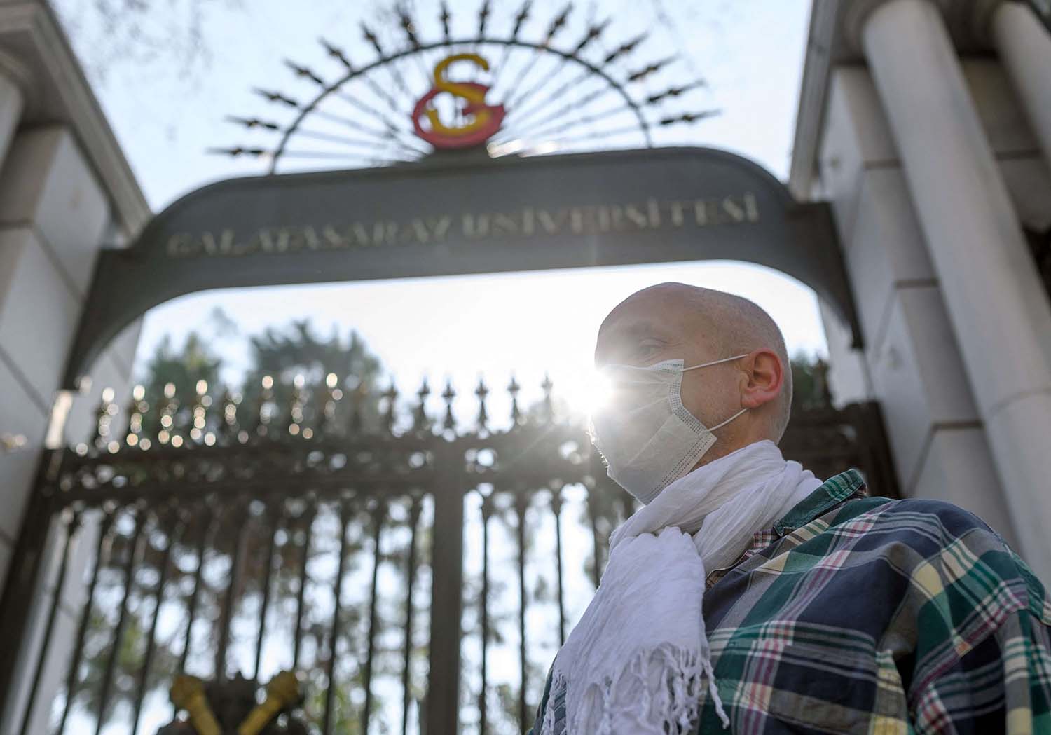 French professors appeal for Turkish work permits in diplomacy row