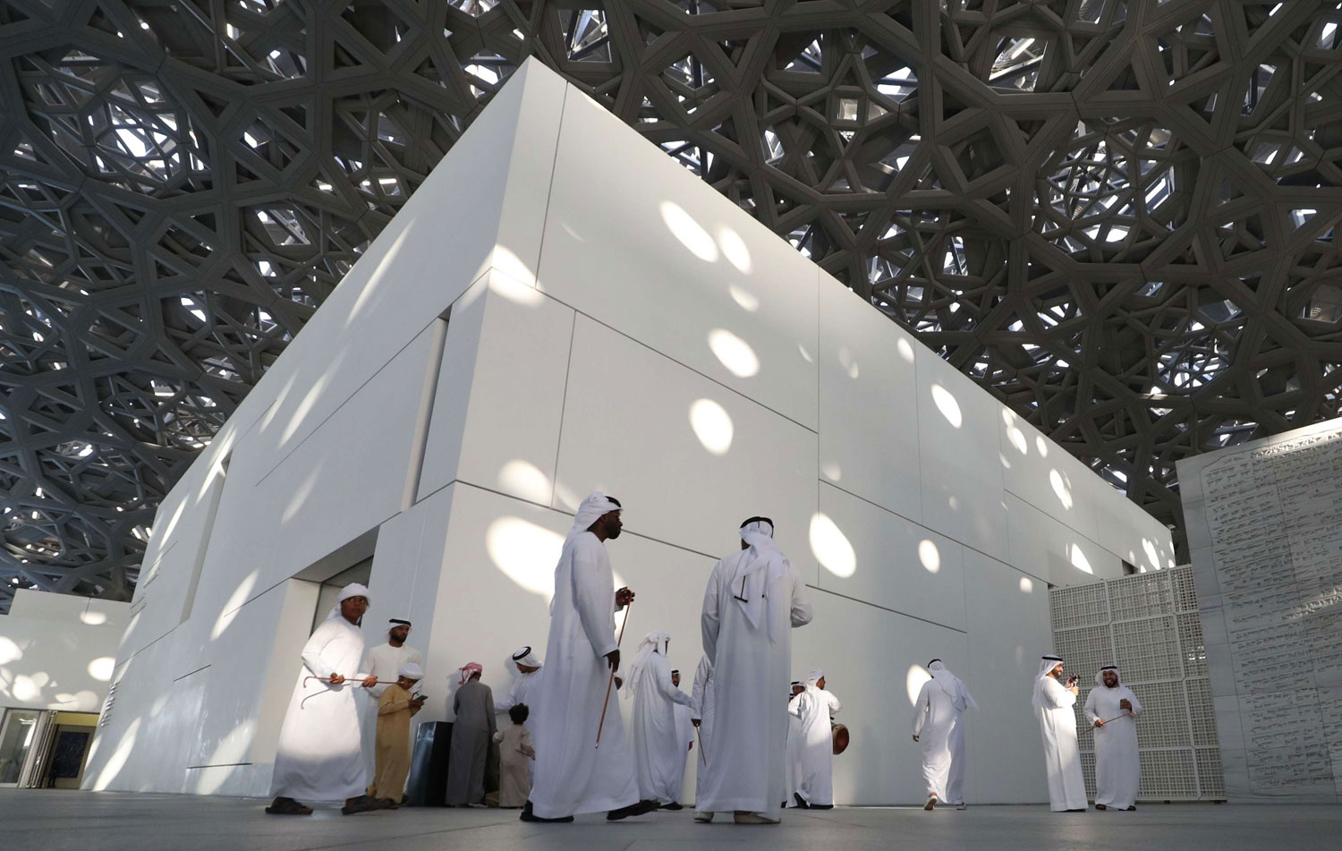 اللوفر ابوظبي 