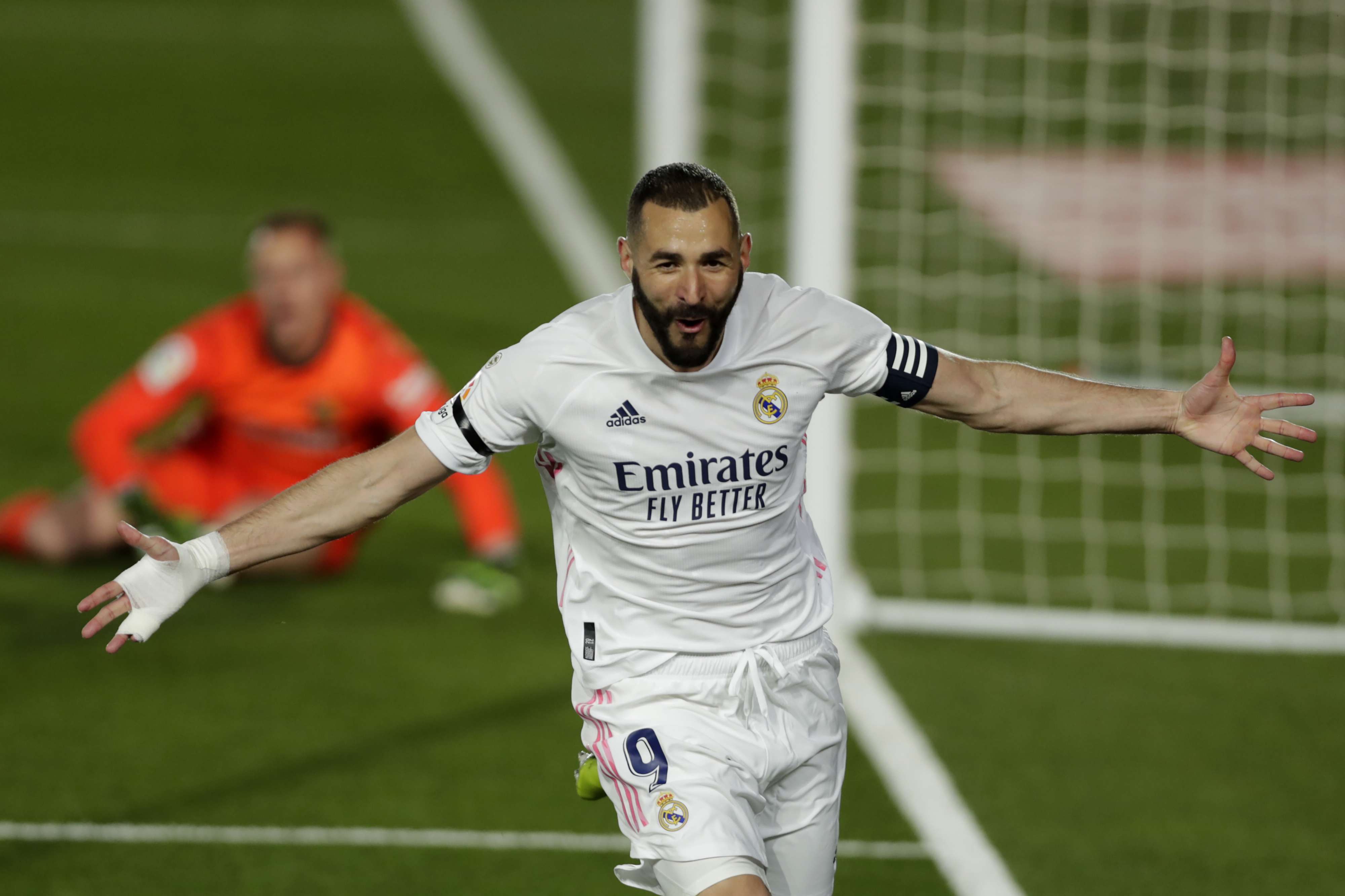 الفريق الملكي يستغل نقاط ضعف برشلونة وينتزع فوزا مستحقا