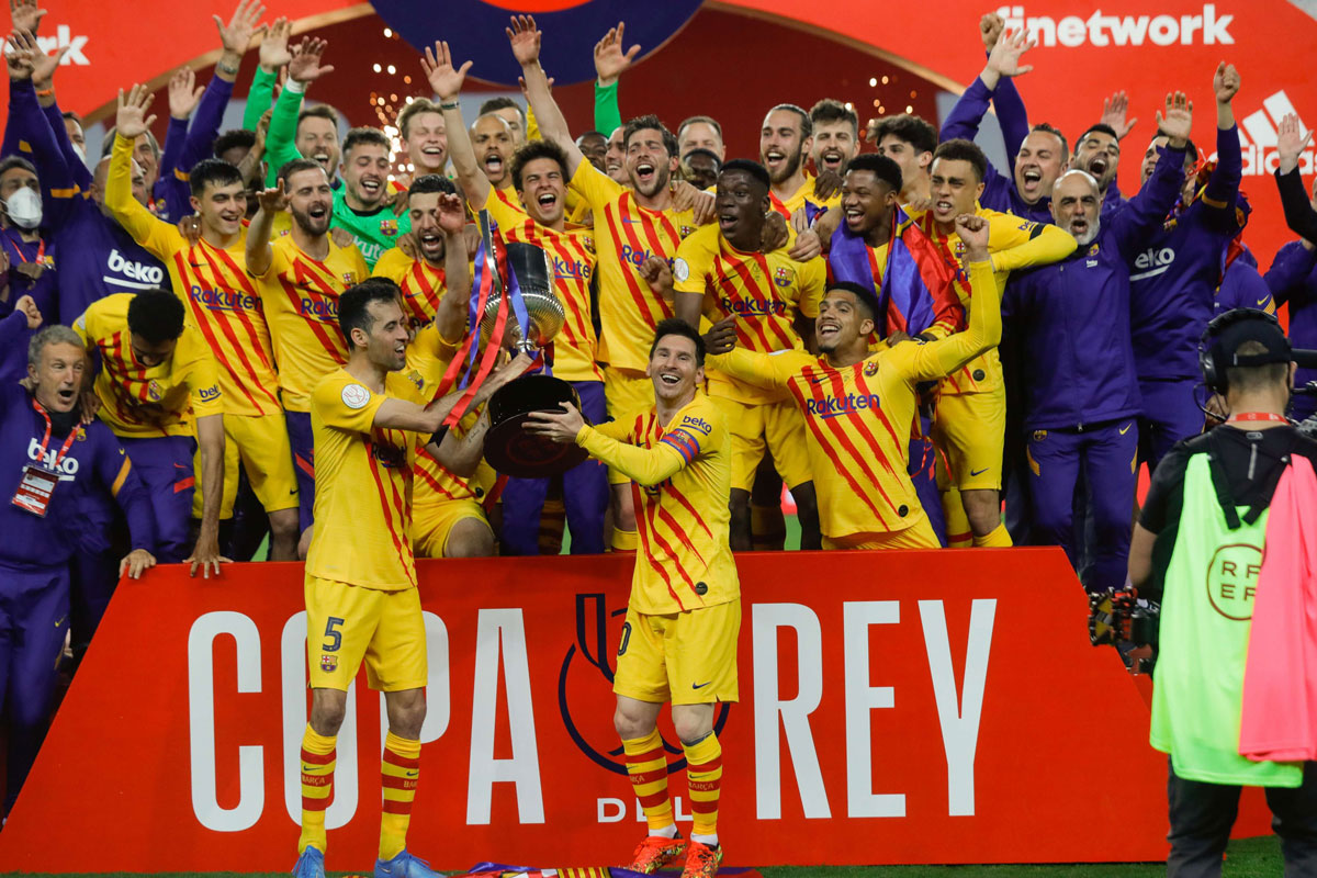 ميسي يقود برشلونة لفك صيام لعامين 