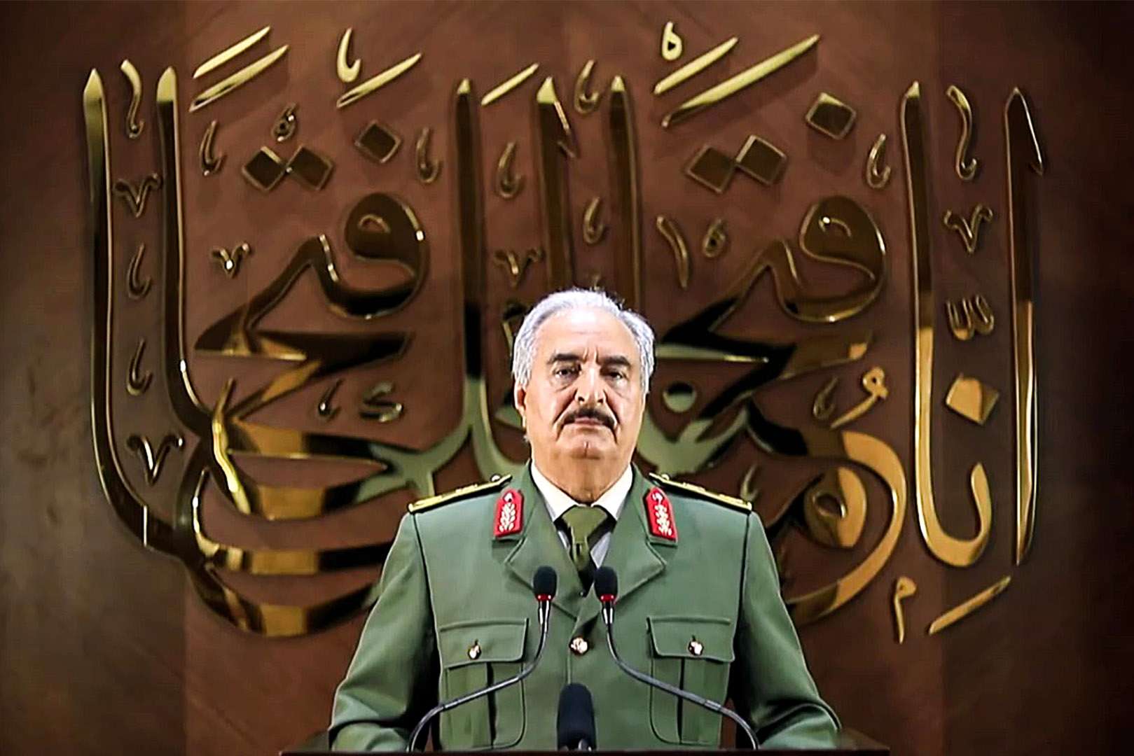 قائد الجيش الوطني الليبي المشير خليفة حفتر
