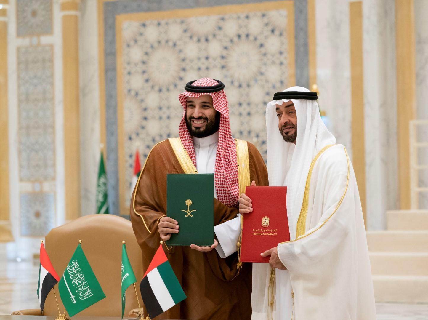 ولي عهد أبوظبي الشيخ محمد بن زايد آل نهيان وولي العهد السعودي الأمير محمد بن سلمان