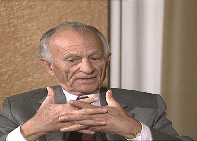 'كيف للأستاذ أن يمارس صلته بتلميذه إذا لم تكن هناك هذه المحبة المتبادلة'