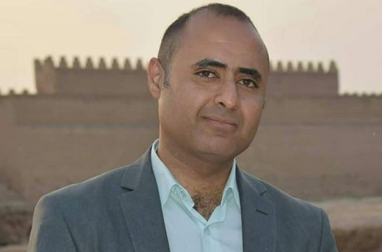 'يتداخل اليومي والمتخيّل في أعماله، لأنَّ الشعرية لن تحضر بعيداً عن المتخيّل'
