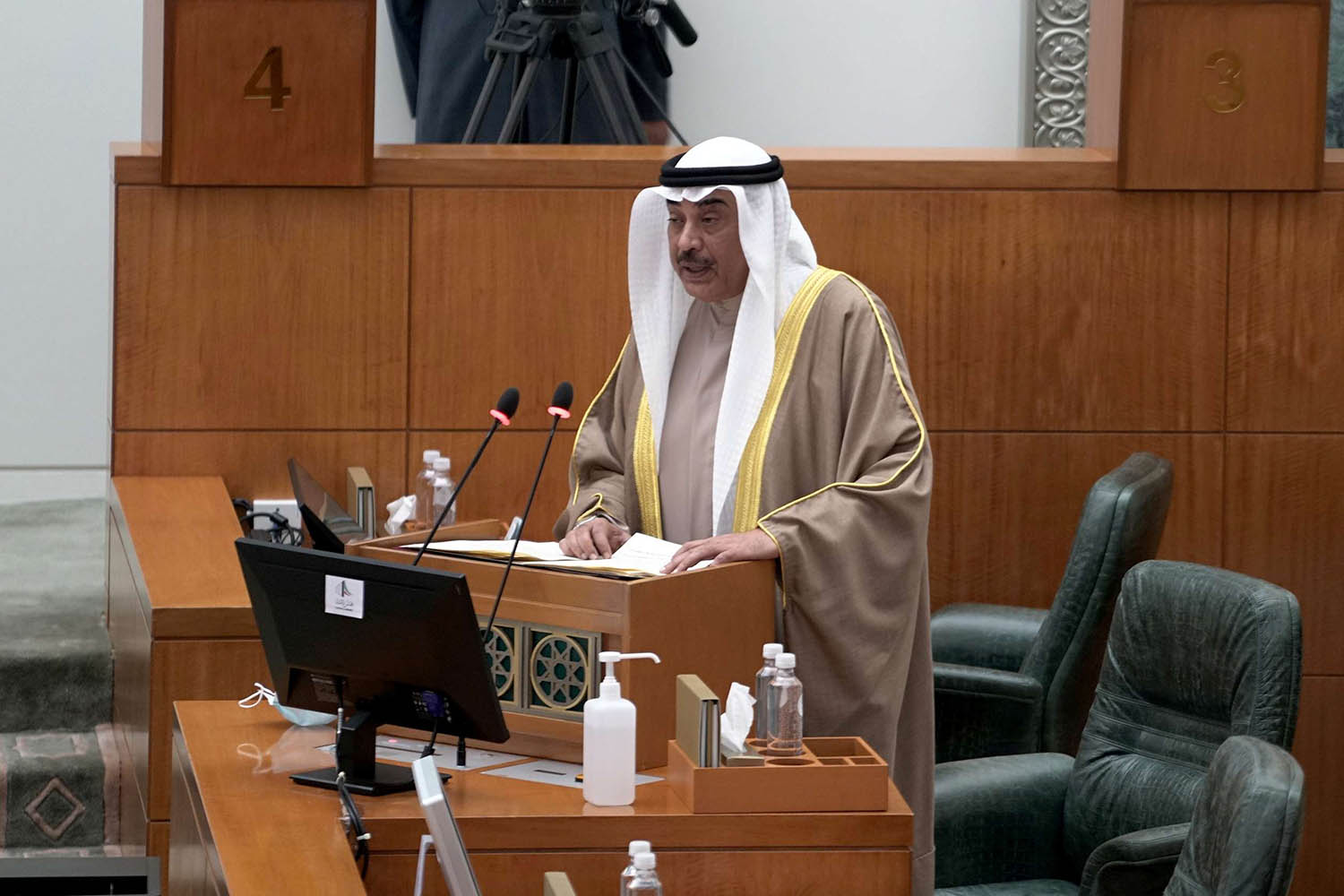 حل الحكومة تفاديا للاستجواب