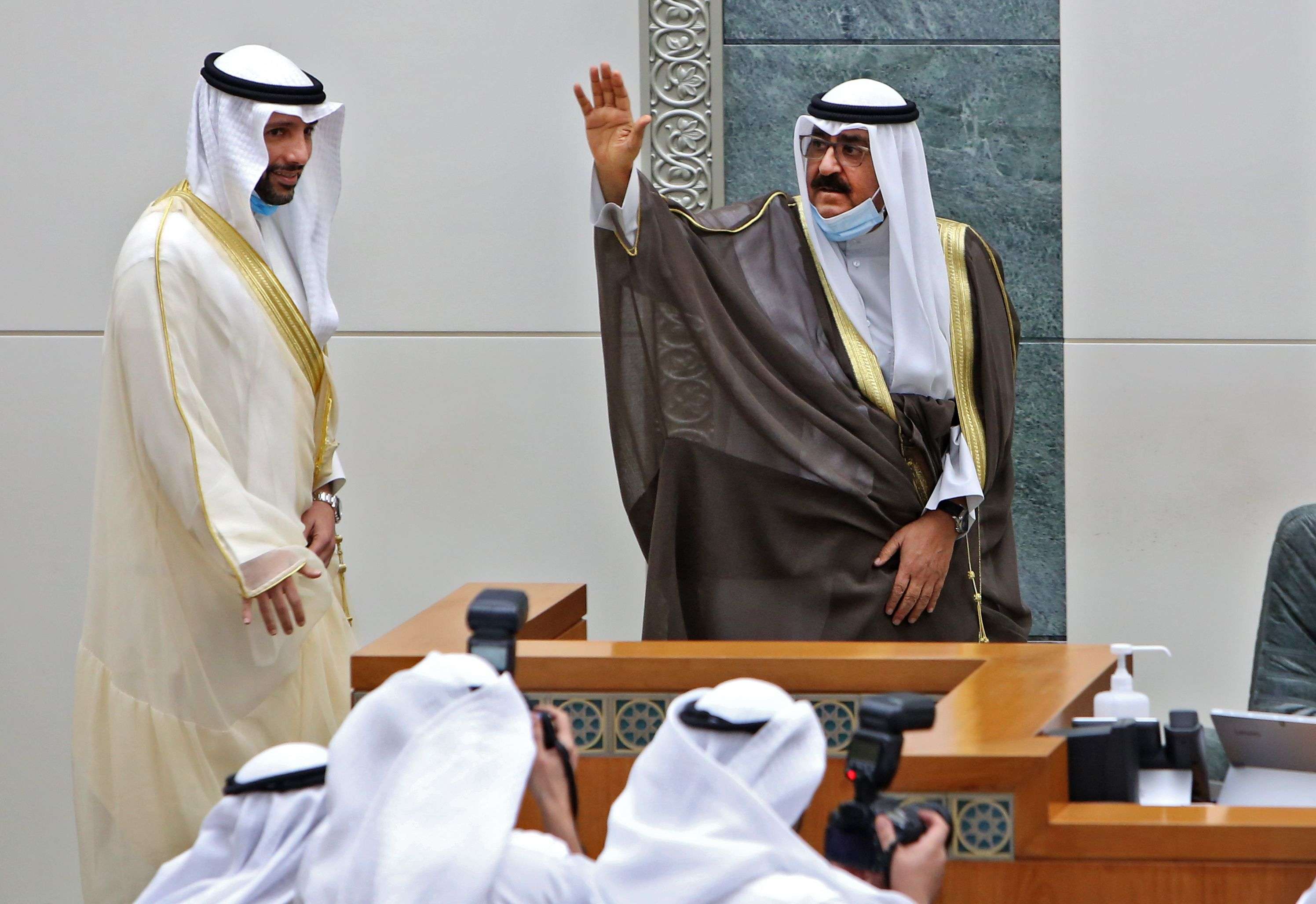 ولي العهد الكويتي سيتولى مؤقتا عدة مهام دستورية نيابة عن أمير البلاد