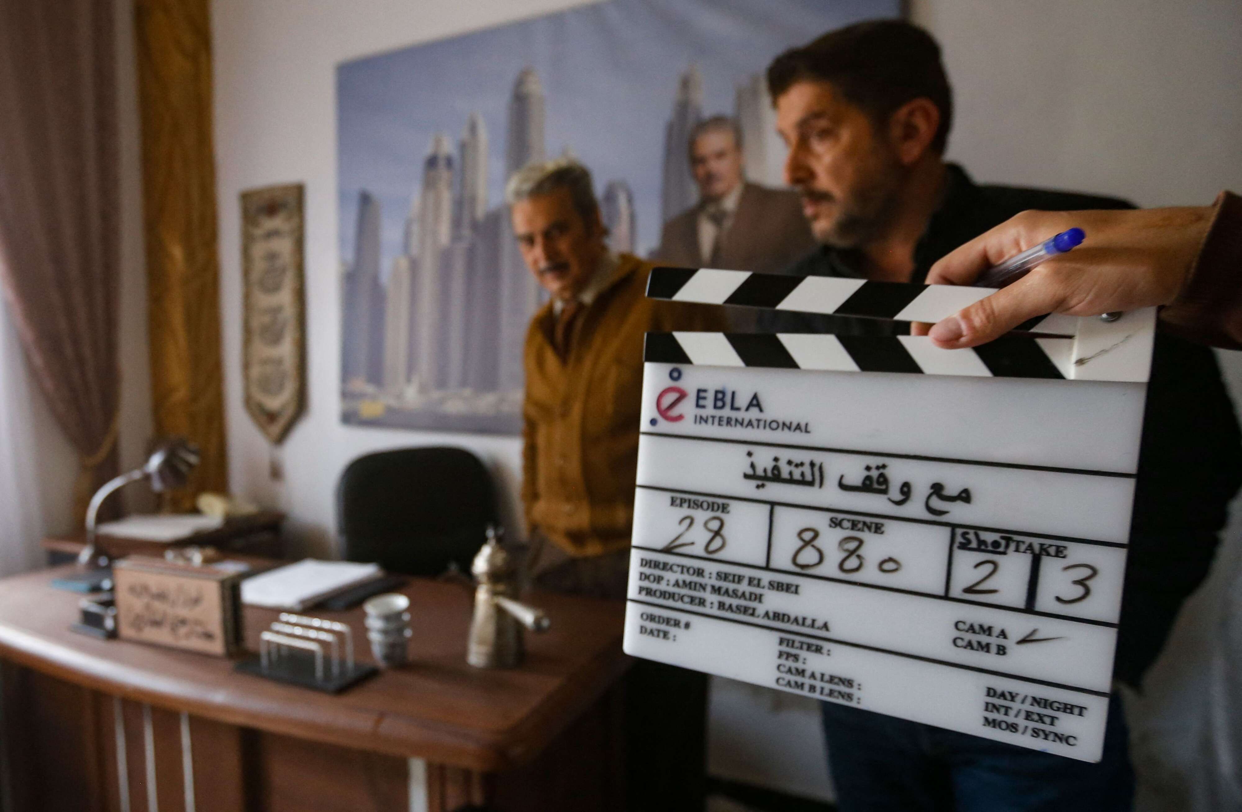 'مع وقف التنفيذ'