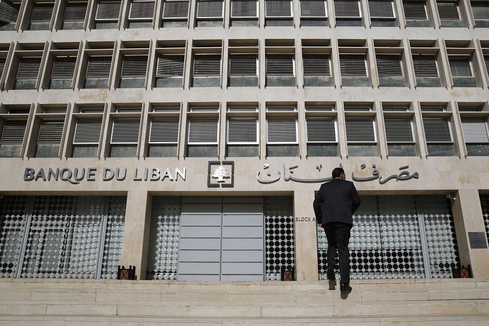 الحكومة تقدر خسائر القطاع المالي بنحو 72 مليار دولار
