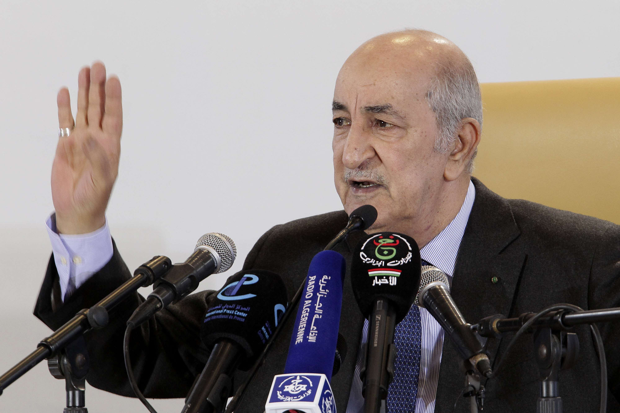 "لن نتدخّل في الأمور الداخليّة لإسبانيا"