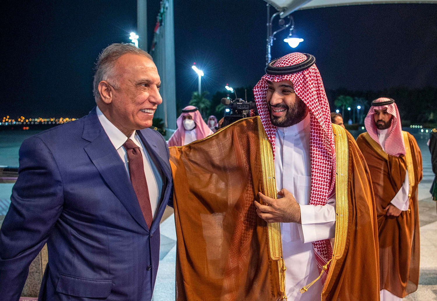 دور واضح للكاظمي في تسهيل الحوار بين جارتي العراق