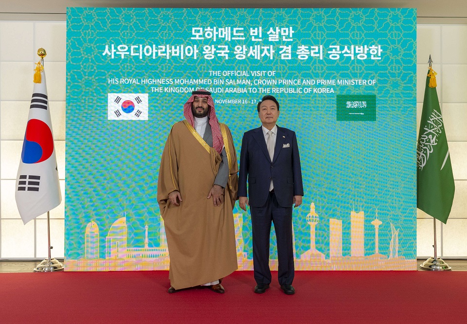 ولي العهد السعودي يسعى لاستفادة بلاده من التكنولوجيا الكورية