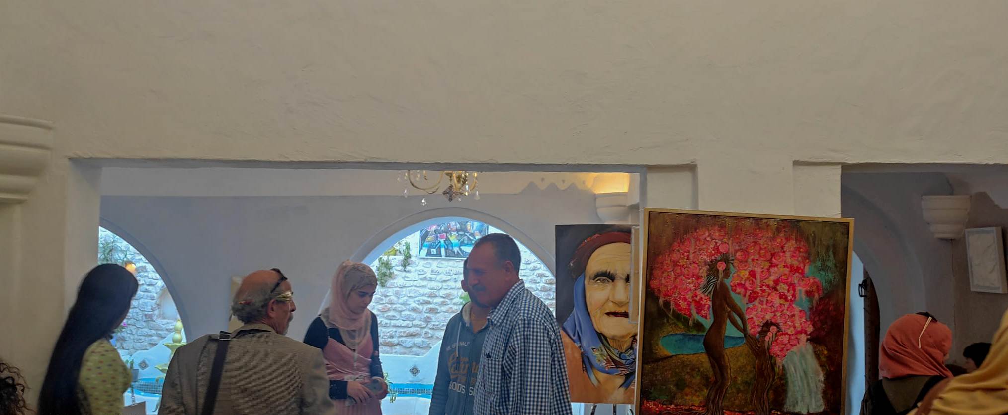 'مؤانسات فنّية' 