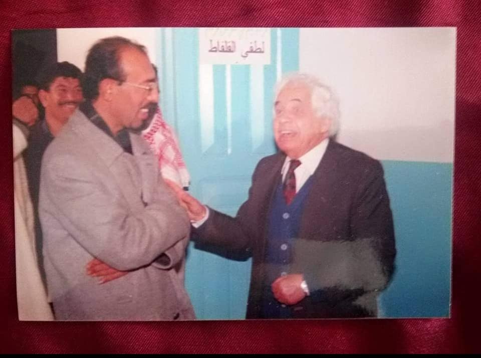 الفنان التشكيلي الكبير عم الهادي التركي 