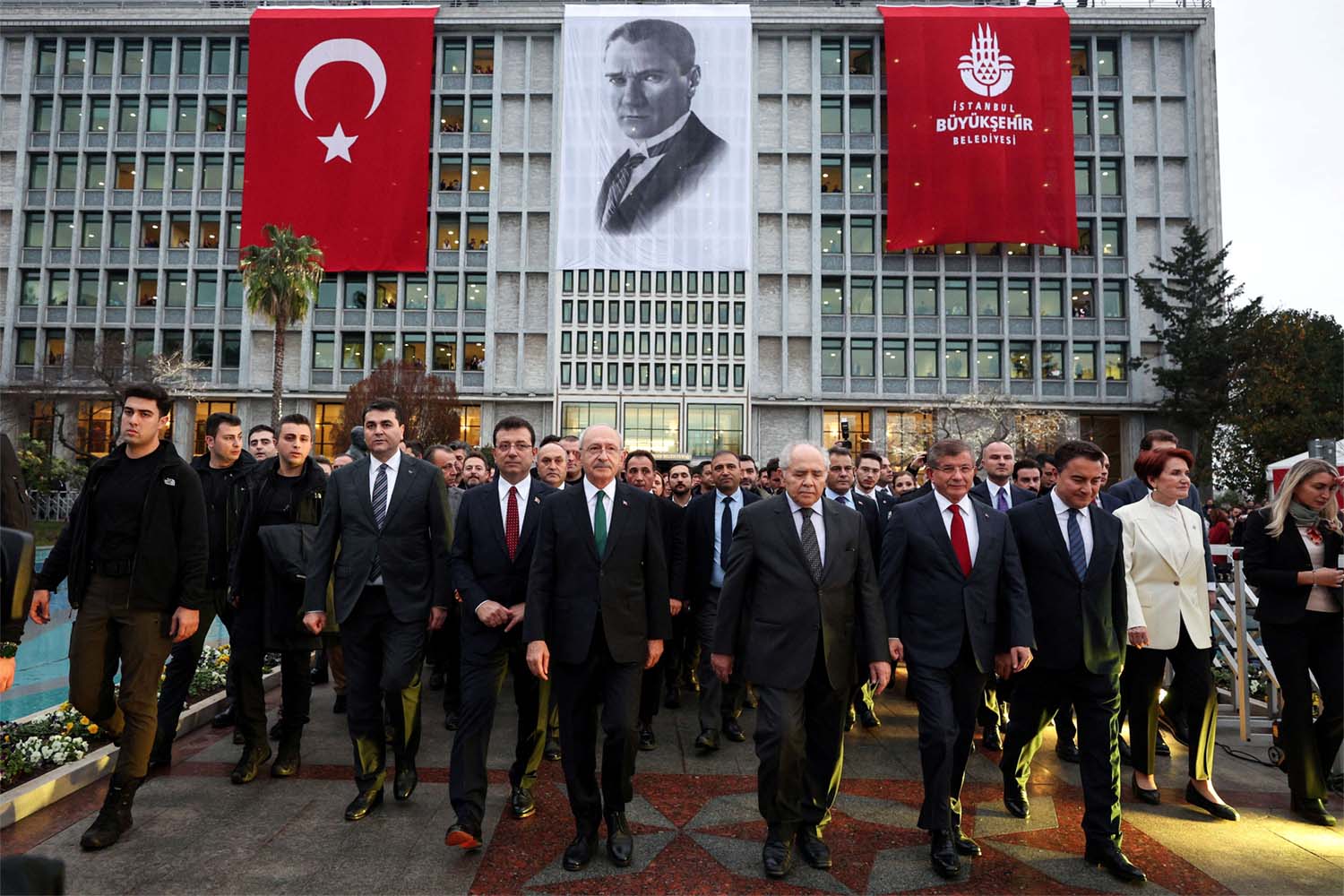 Leaders of the six opposition parties 