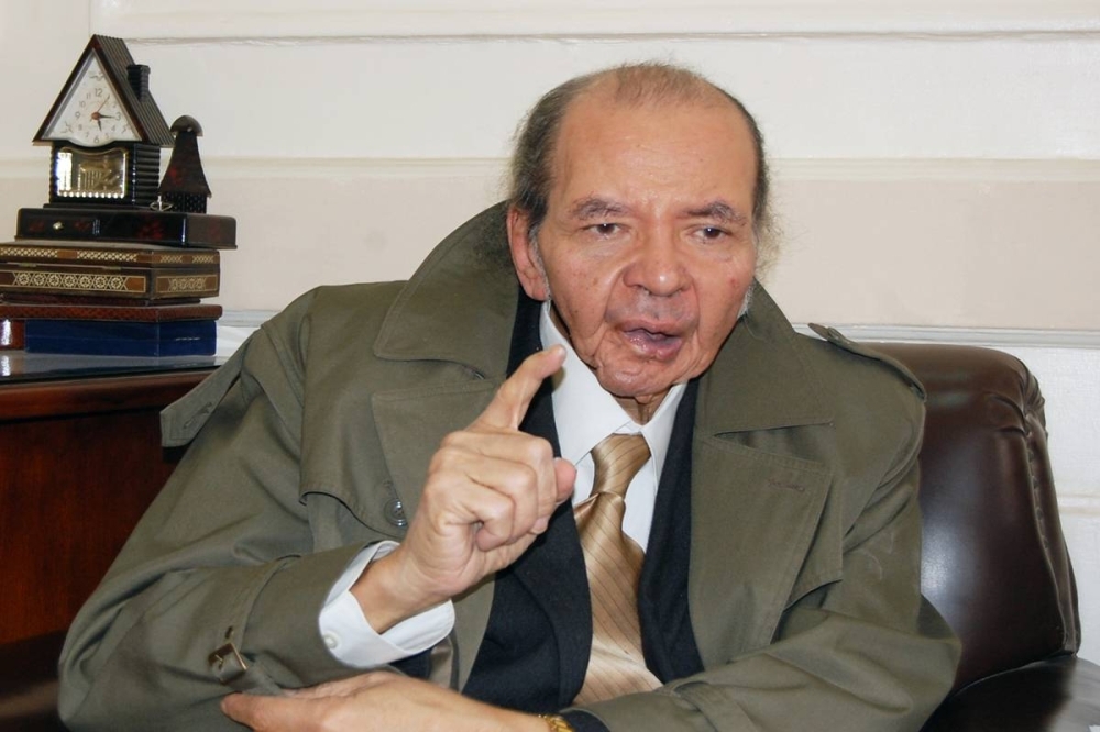 الراحل محمد عناني 