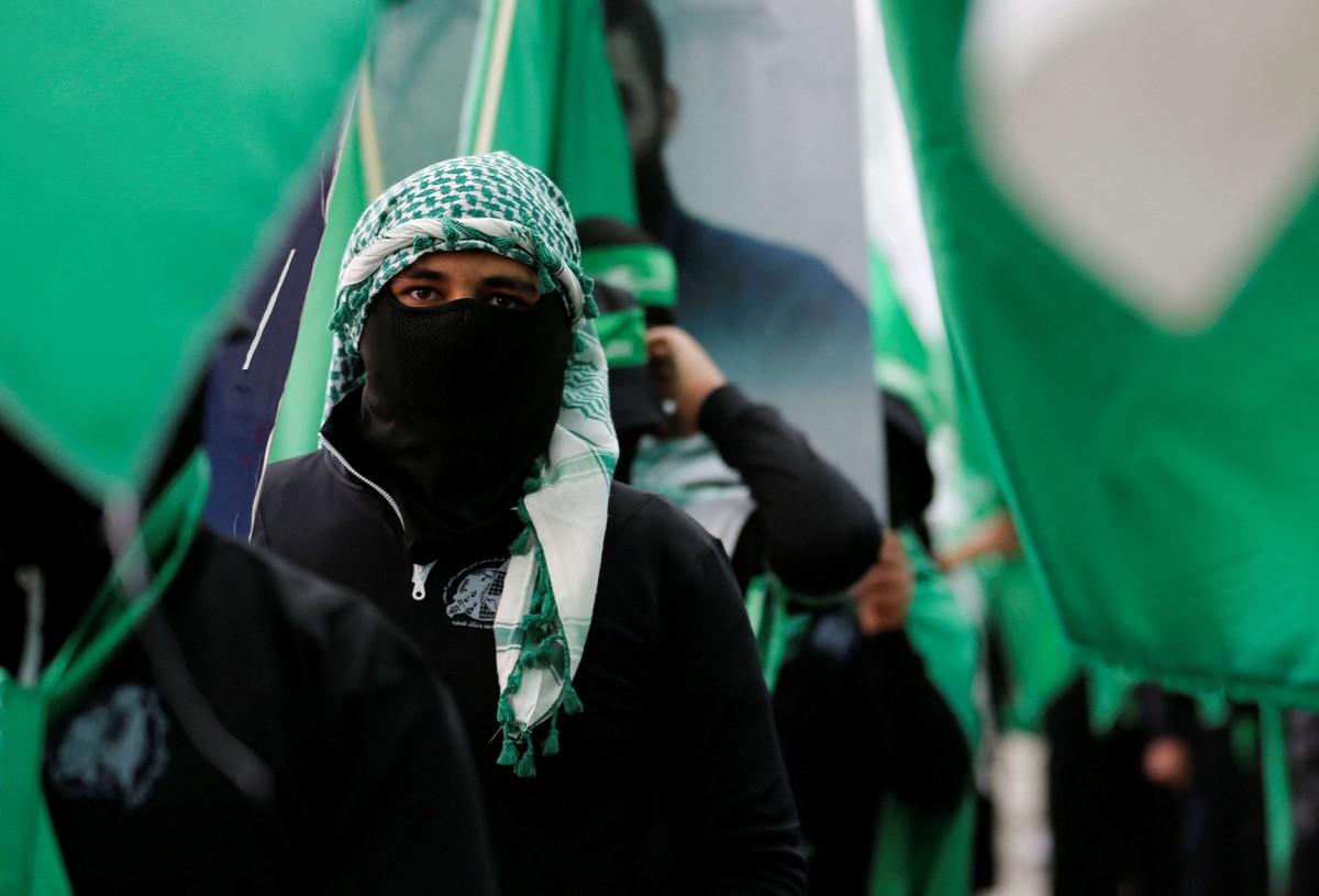 قلق إسرائيلي إزاء ازدياد عدد المقاتلين الذين لا يرتبطون بالفصائل القائمة