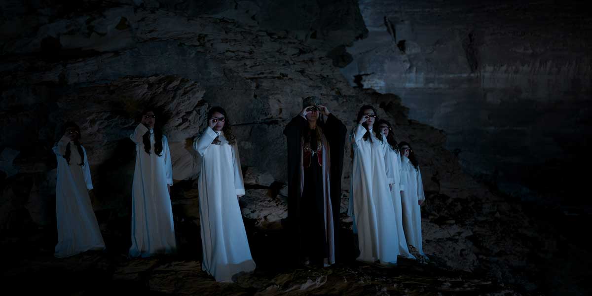 'الخطابة'