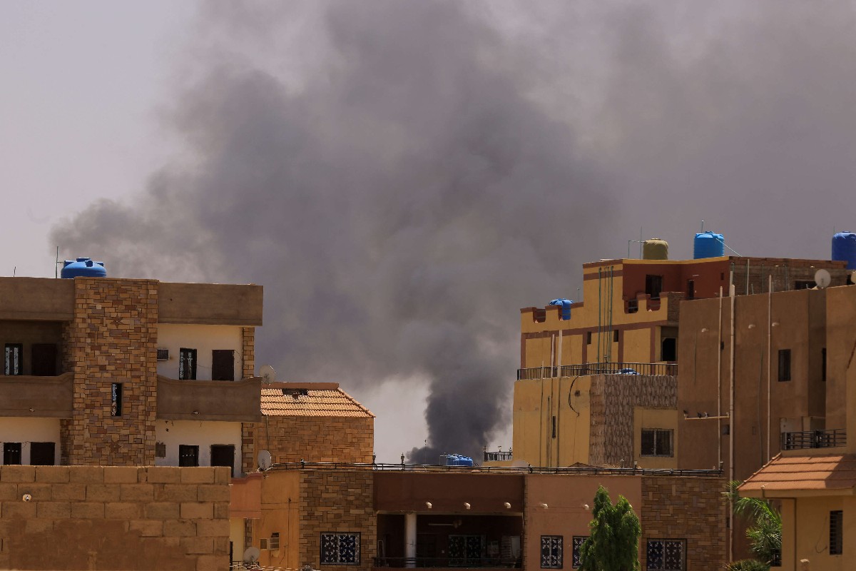 سكان الخرطوم قضوا أياما في منازلهم تحت تهديد القصف