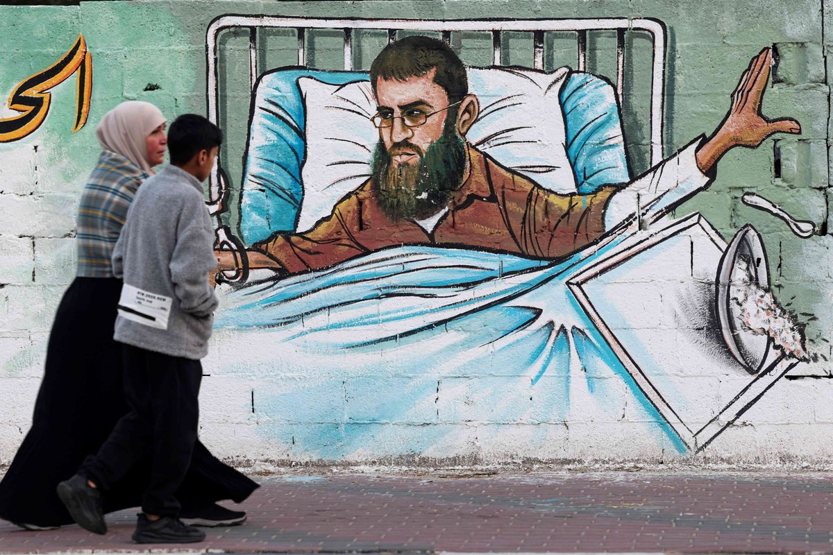 اسرائيل رفضت نقل خضر عدنان لتلقي العلاج في المستشفى