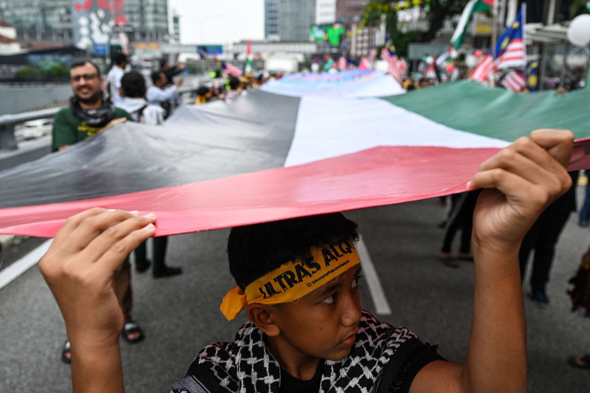 إسرائيل تواصل إجراءاتها الانتقامية بحق الفلسطينيين