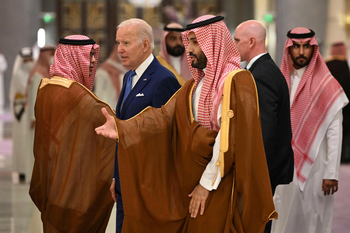 علاقات لا تزال تتسم بالبرود