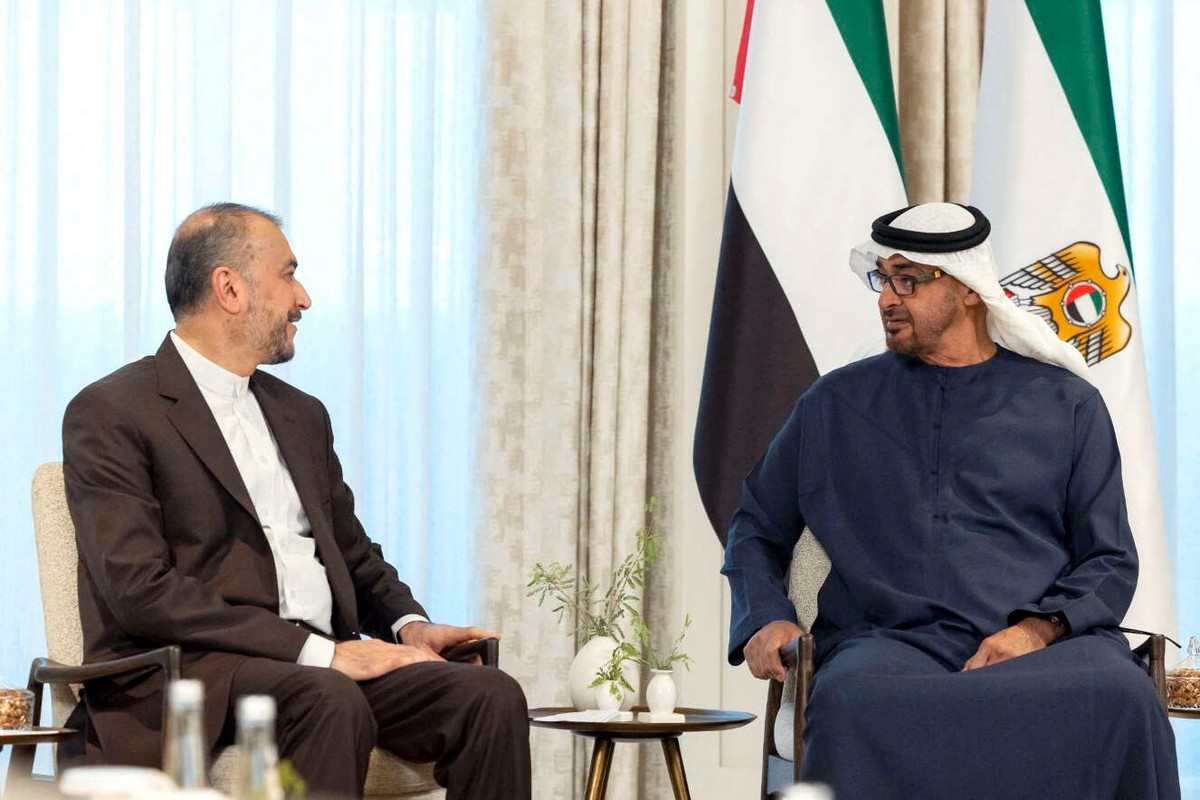 وزير خارجية إيران نقل في أول زيارة له للإمارات دعوة الرئيس الإيراني لنظيره الإماراتي لزيارة طهران