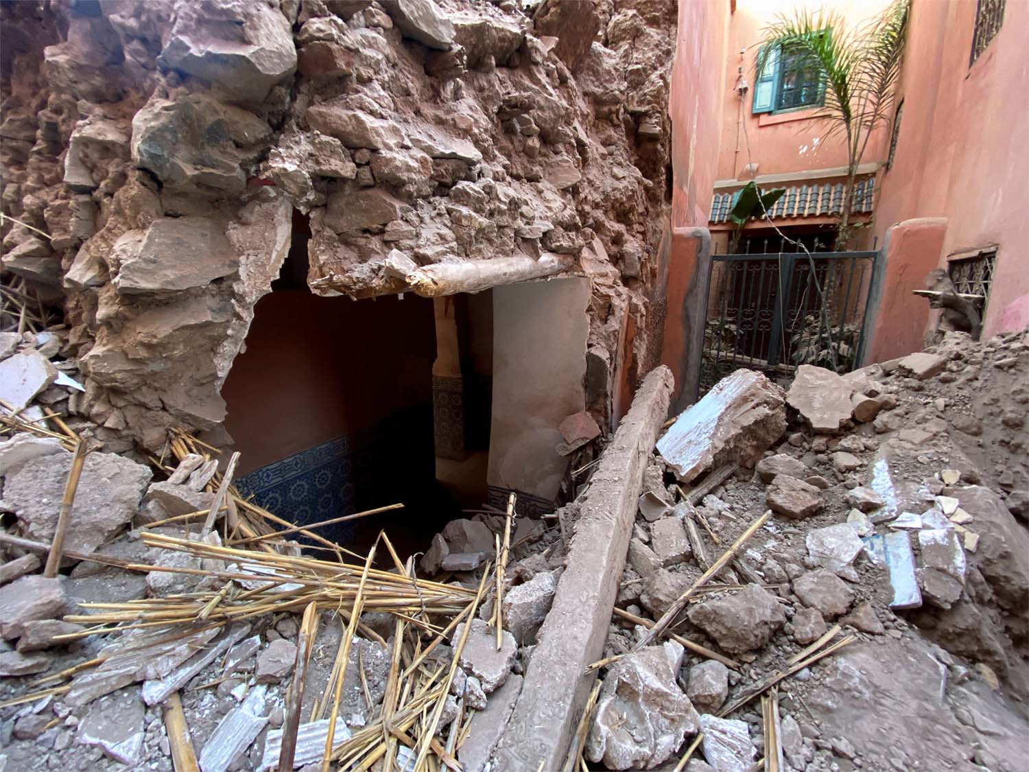 Very powerful earthquake