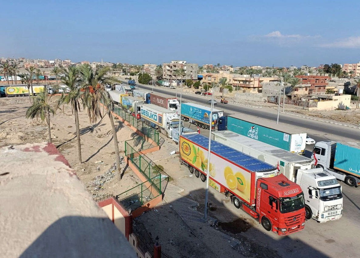 أطنان من المساعدات الإنسانية في الانتظار 