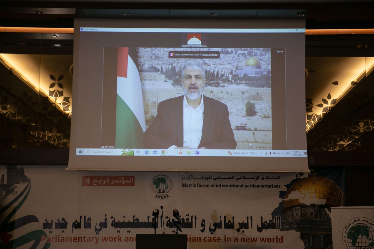 حماس تعد نفسها لحرب طويلة وفق مشعل