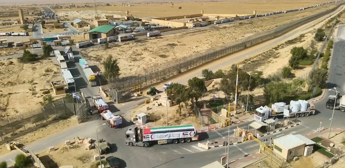 الفلسطينيون يتطلعون لدخول مزيد من المساعدات