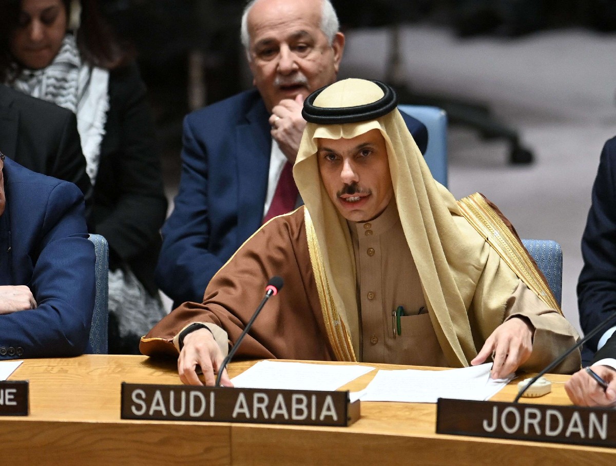 جهود سعودية لخفض التصعيد في غزة