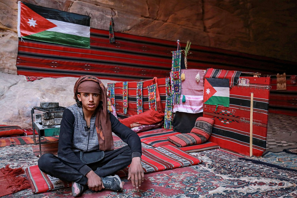 الاقتصاد الاردني يعيش على المساعدات والسياحة