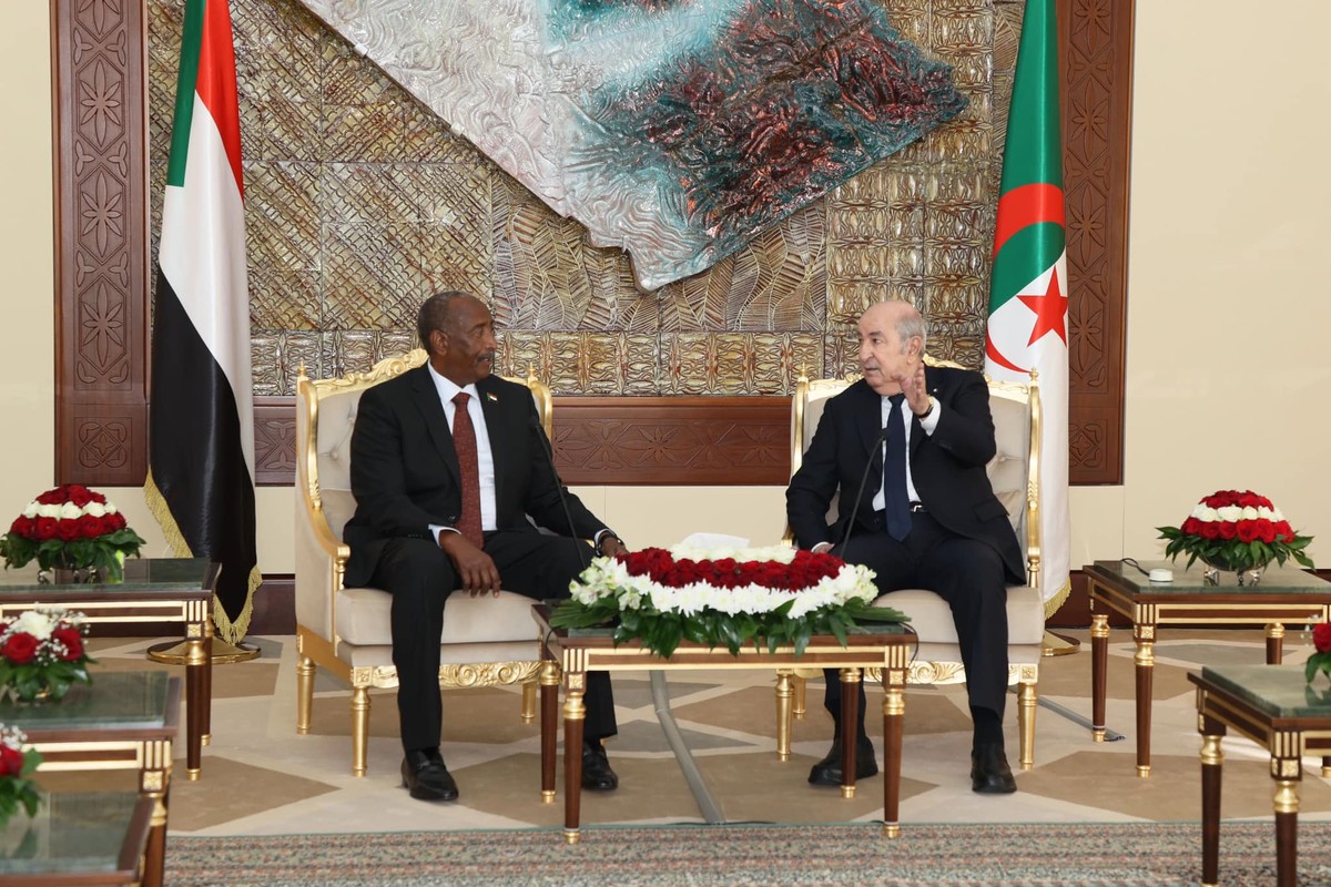 دور الجزائر في أزمة السودان قد يذهب إلى أبعد من الوساطة