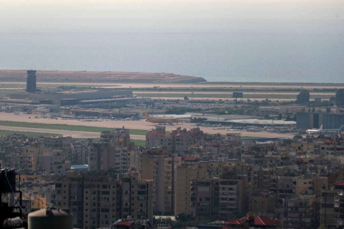 ليس مطار حزب الله أو ايران