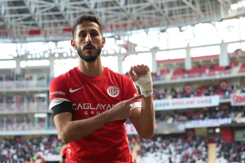لاعب اسرائيلي يؤجج التوتر بين أنقرة وتل أبيب