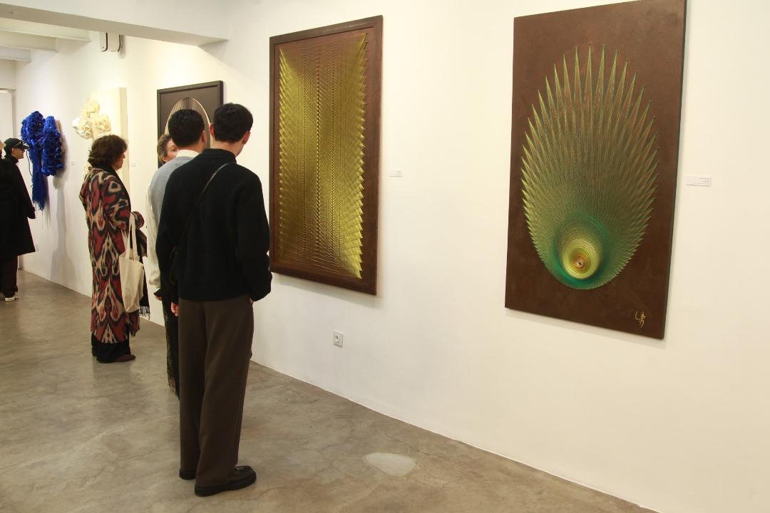 معرض