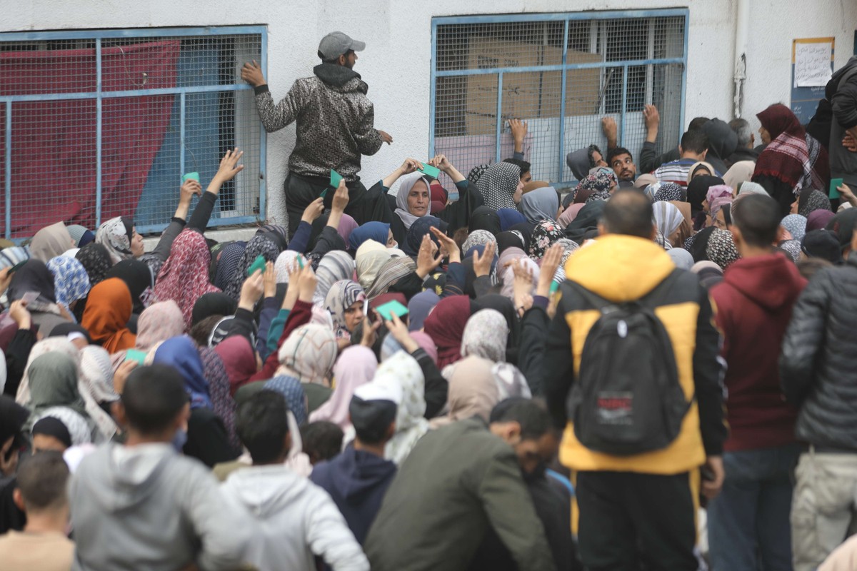 الجيش الإسرائيلي ارتكب نحو 10 مجازر بحق الباحثين عن المساعدات والعاملين في تقديمها 
