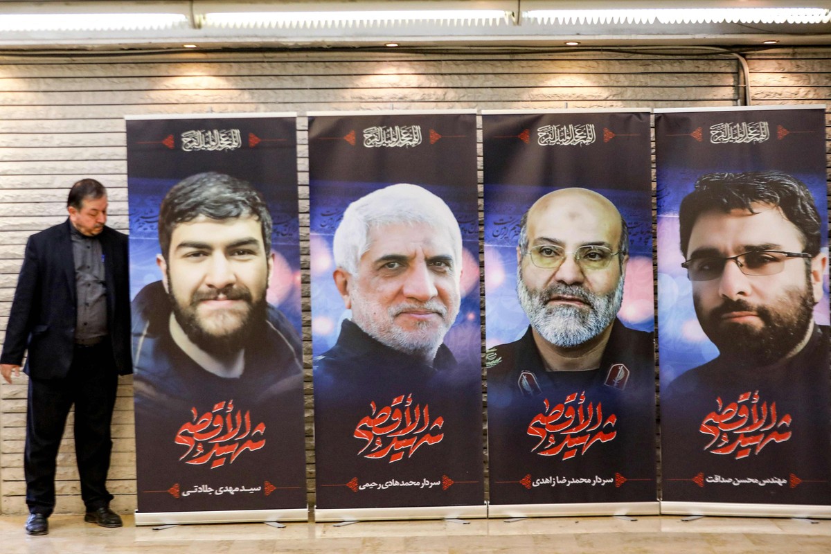 زاهدي كان أحد القادة البارزين في فيلق القدس الموكل له بالعمليات الخارجية  