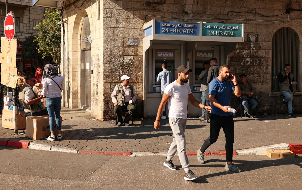 تراجع المنح الخارجية للميزانية العامة الفلسطينية إلى أقل من 220 مليون دولار