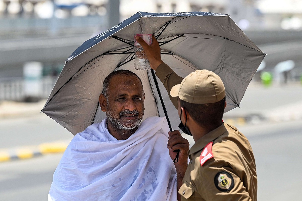 السعودية توفر كافة ظروف الراحة للحجيج وترفض أي تسييس للحج 