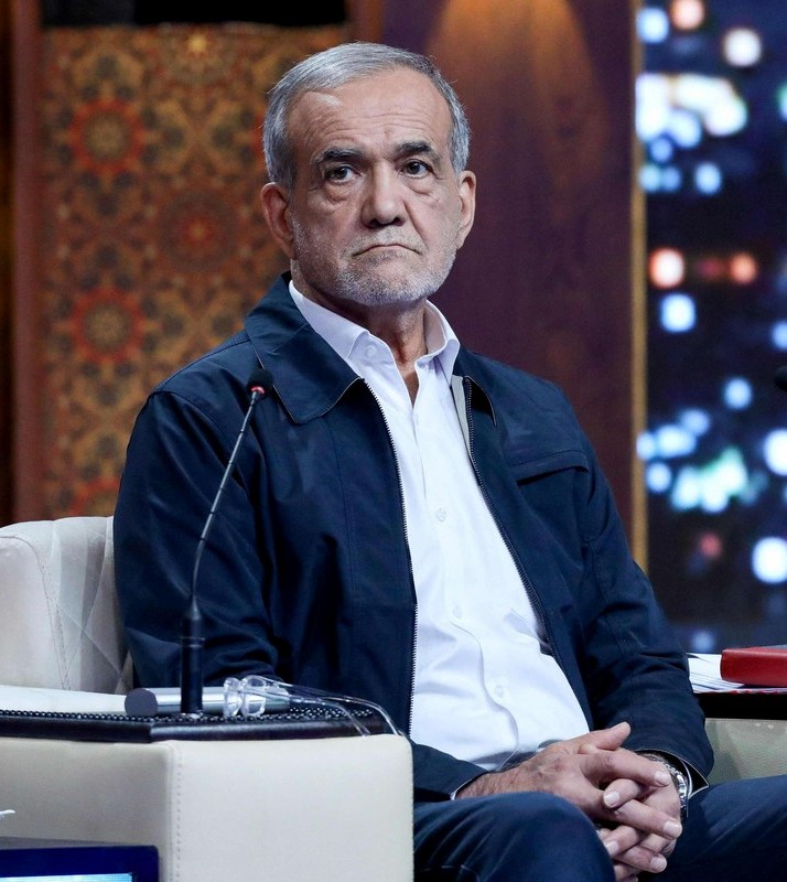 بزشكيان هو المرشح المعتدل الوحيد الذي وافق مجلس صيانة الدستور على أهليته لخوض سباق الرئاسة