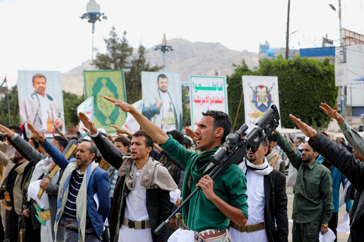 الحوثيون عقبة على طريق إحلال السلام في اليمن 