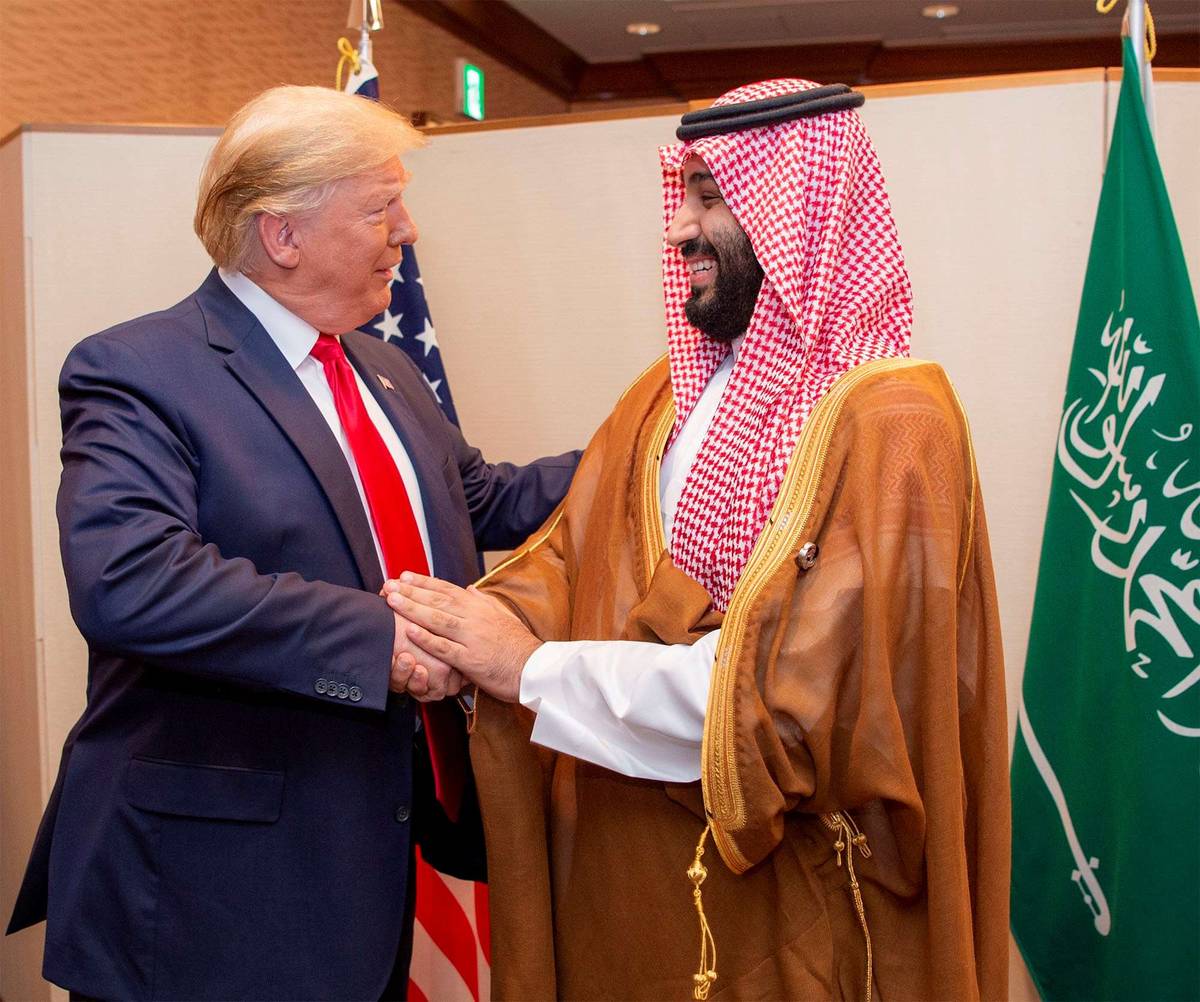 الرئيس الأميركي المنتخب دونالد ترامب مع ولي العهد السعودي الأمير محمد بن سلمان