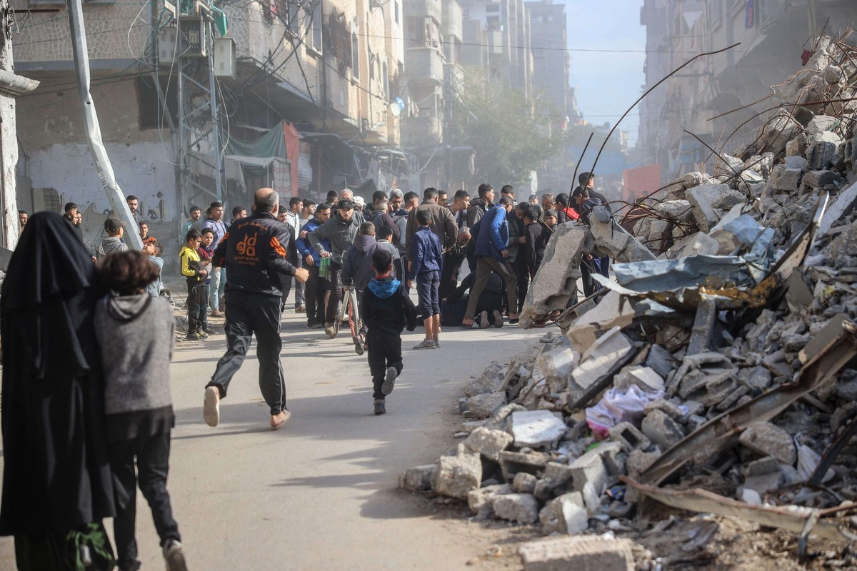 تعثر مفاوضات وقف اطلاق النار يطيل أمد معاناة أهالي غزة