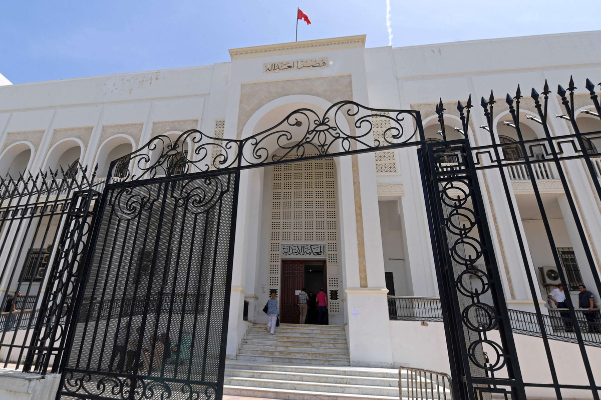 ملاحقة مشددة