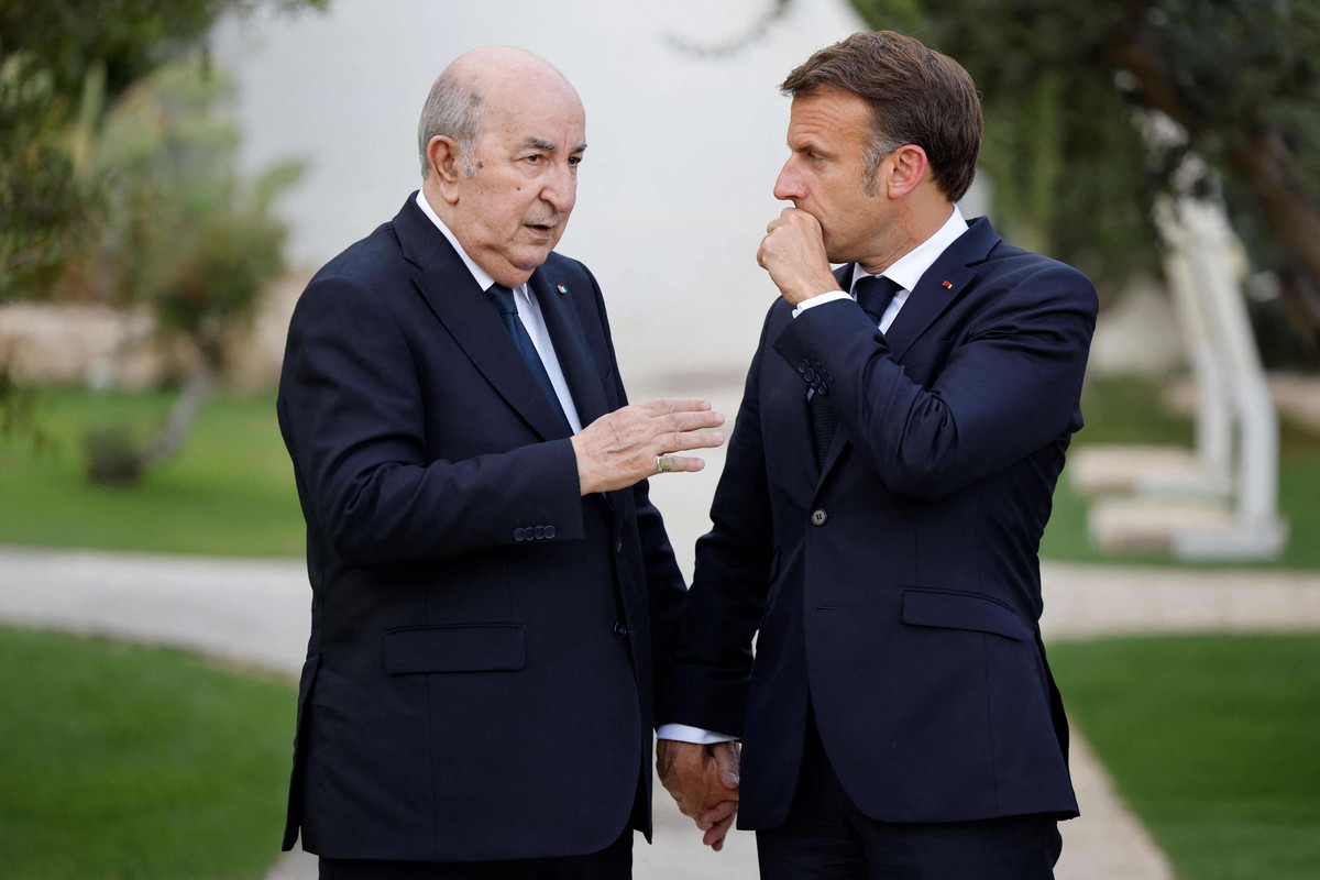 بوادر انفراجة