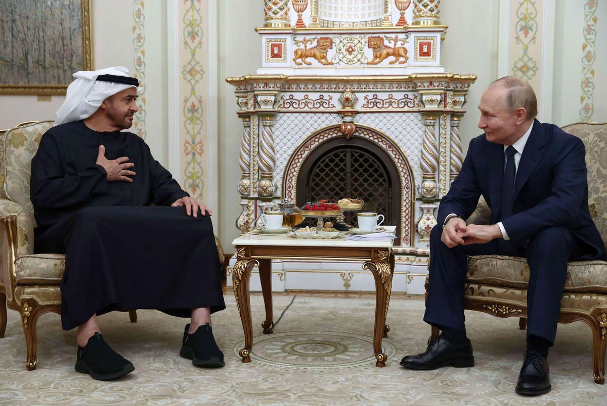 الإمارات تحظى بثقة كل من روسيا وأوكرانيا كوسيط محايد 