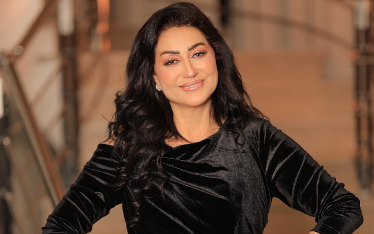 وفاء عامر