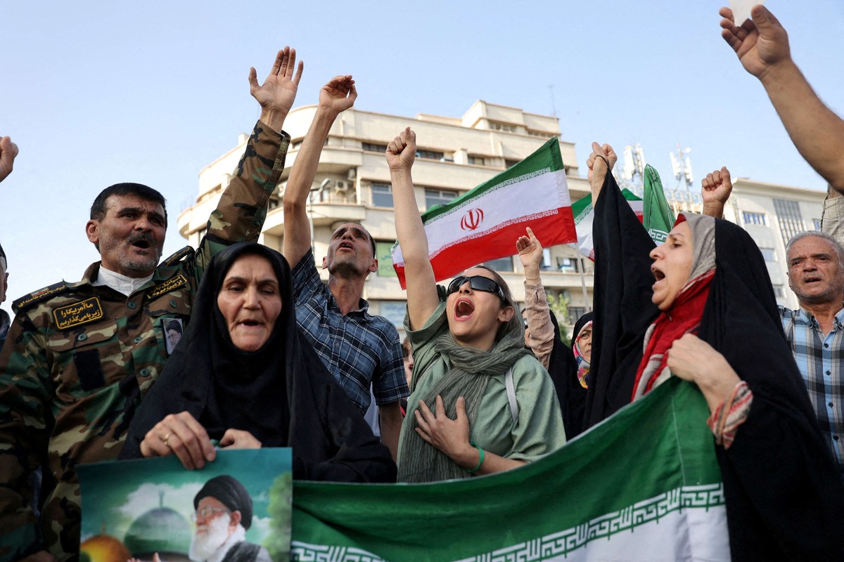 ما يهم ايران هو أن يبقى جمهورها مستظلا بأكاذيبها